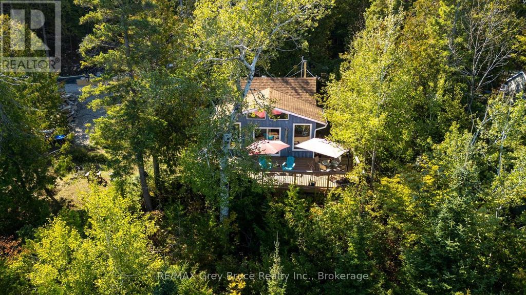 11 Lynch Drive, Northern Bruce Peninsula