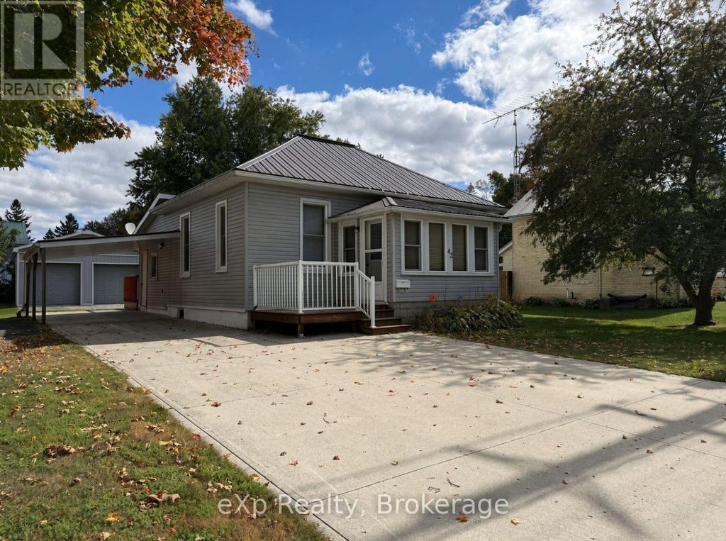 42 Clarinda Street S, South Bruce