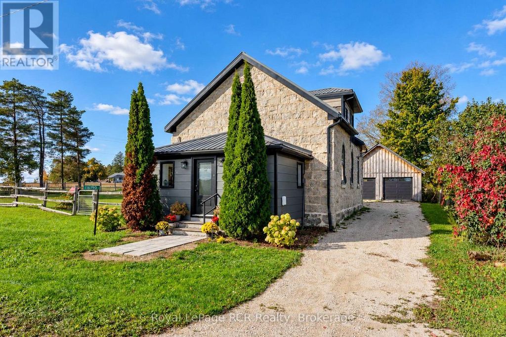 116190 Grey Road 3, Chatsworth