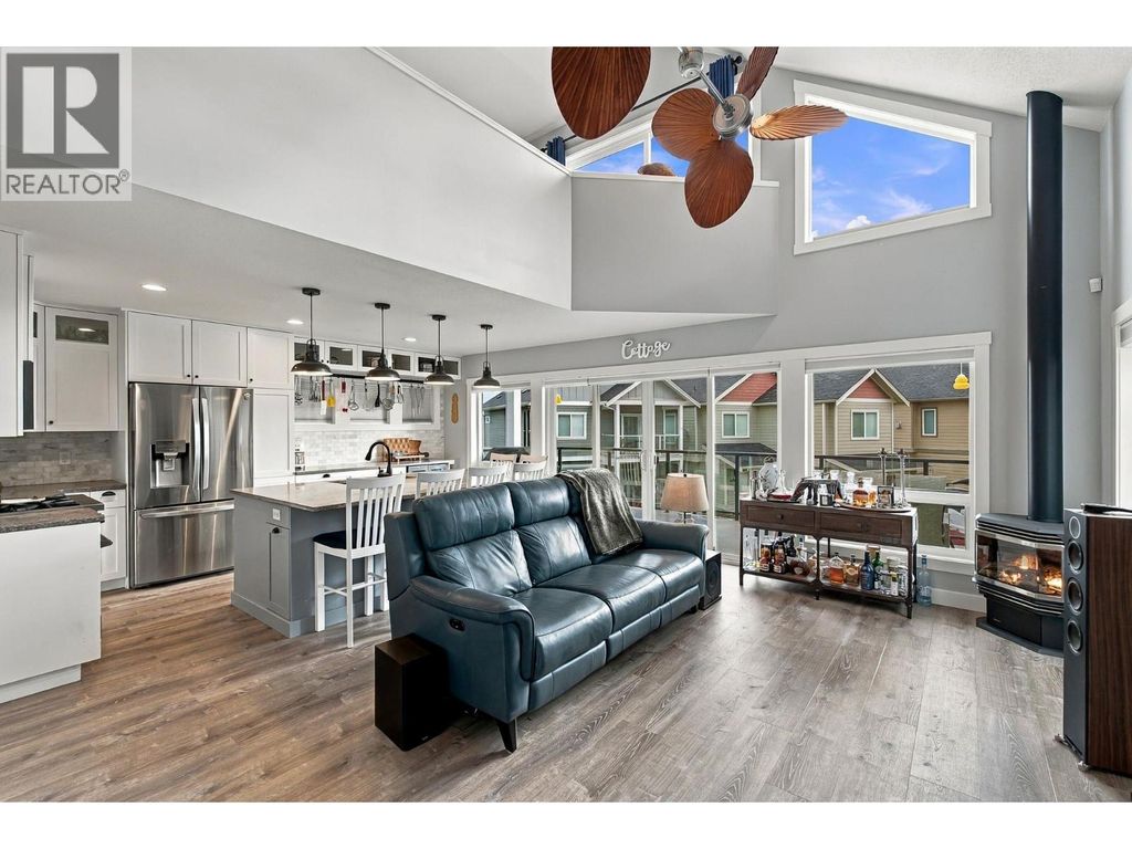 6976 Terazona Drive, Kelowna