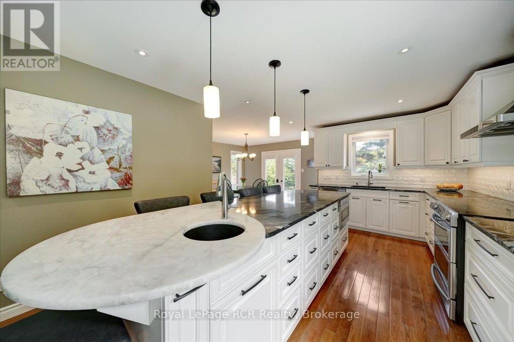 303 6th Avenue W, Owen Sound