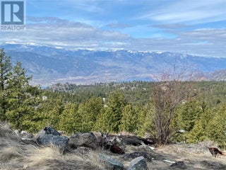 300 Peregrine Place. Osoyoos, British Columbia