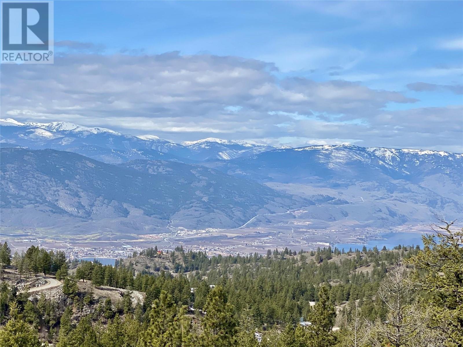 300 Peregrine Place. Osoyoos, British Columbia