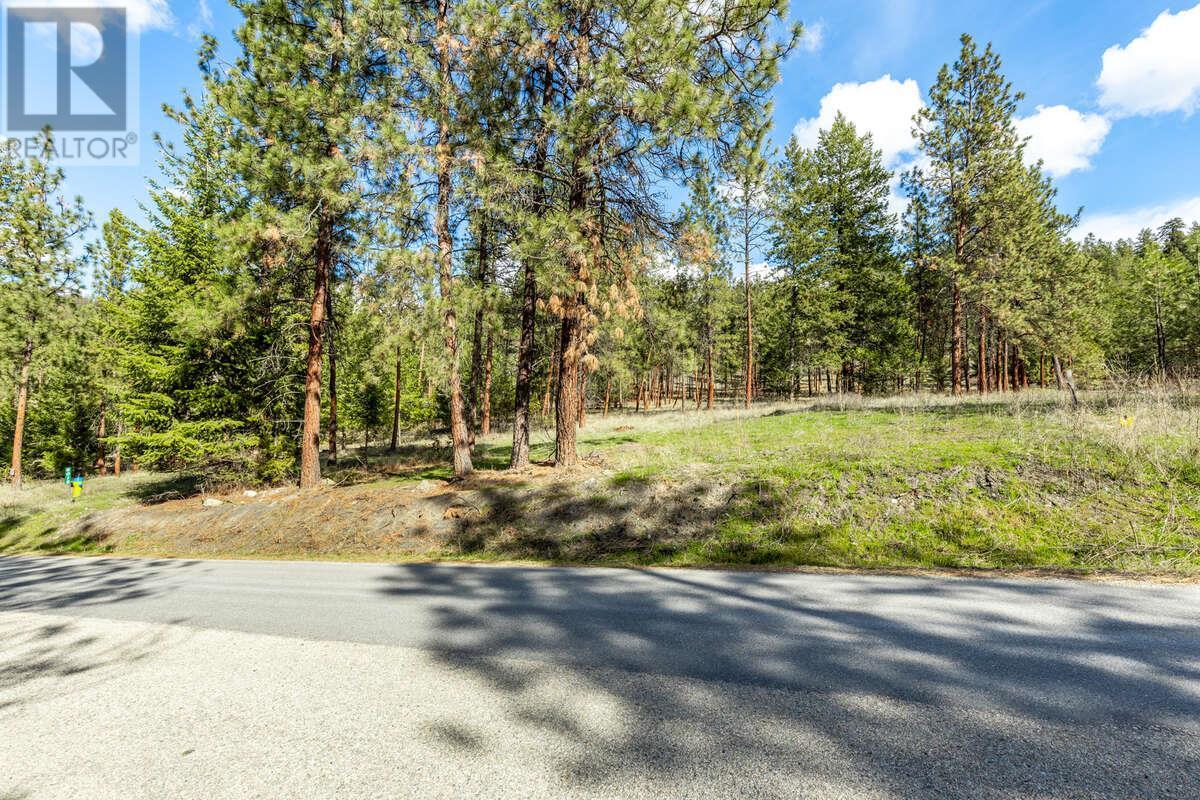 6015 Ottley Road. Lake Country, British Columbia