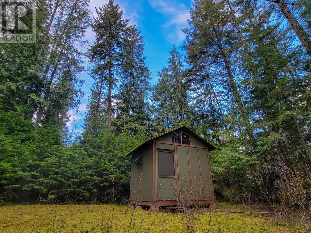 Lot 8 Balfour Avenue, Kaslo