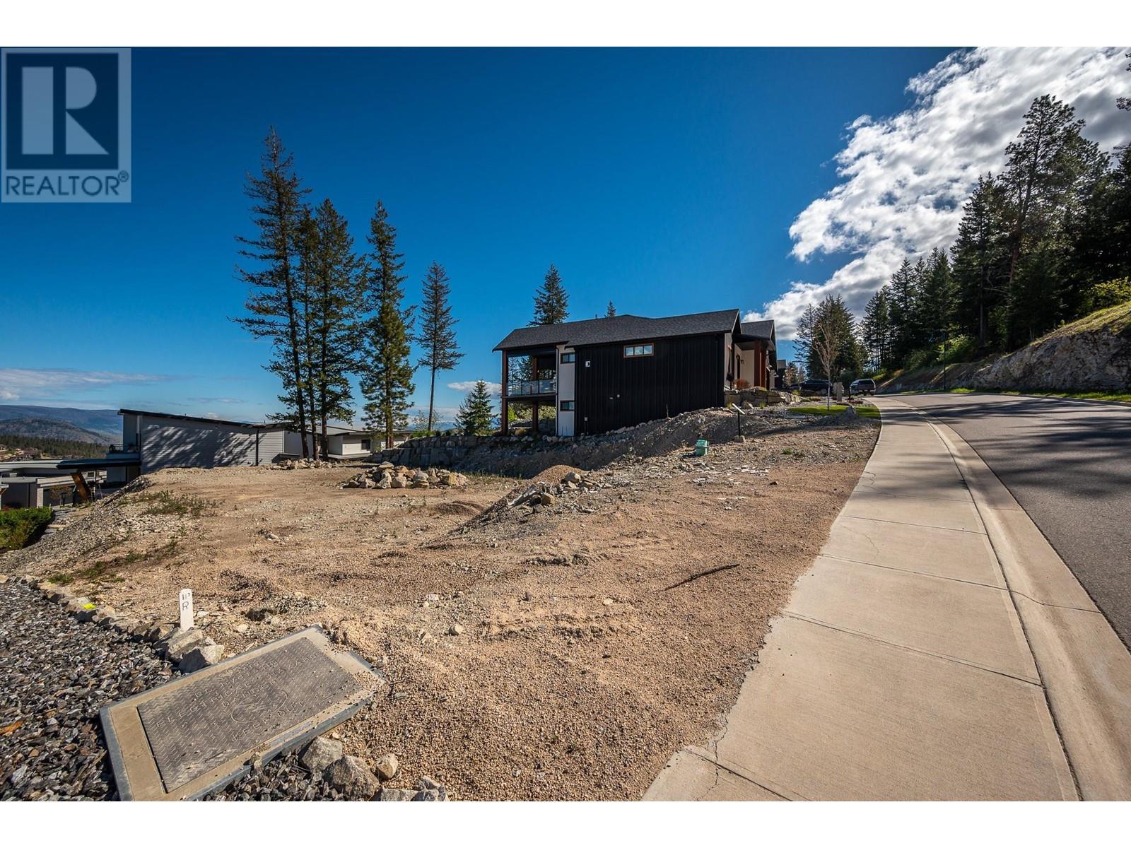 117 Diamond Way. Vernon, British Columbia