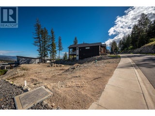 117 Diamond Way. Vernon, British Columbia