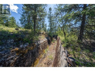 5401-5403 Mcculloch Road. Kelowna, British Columbia