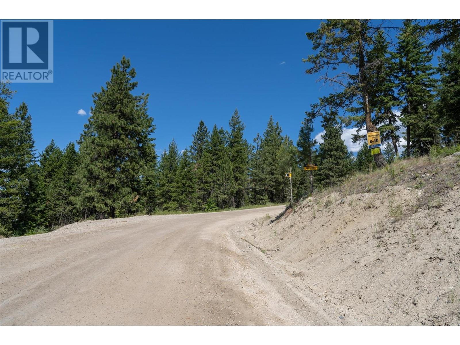 5401-5403 Mcculloch Road. Kelowna, British Columbia