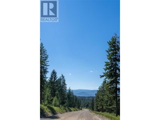 5401-5403 Mcculloch Road. Kelowna, British Columbia