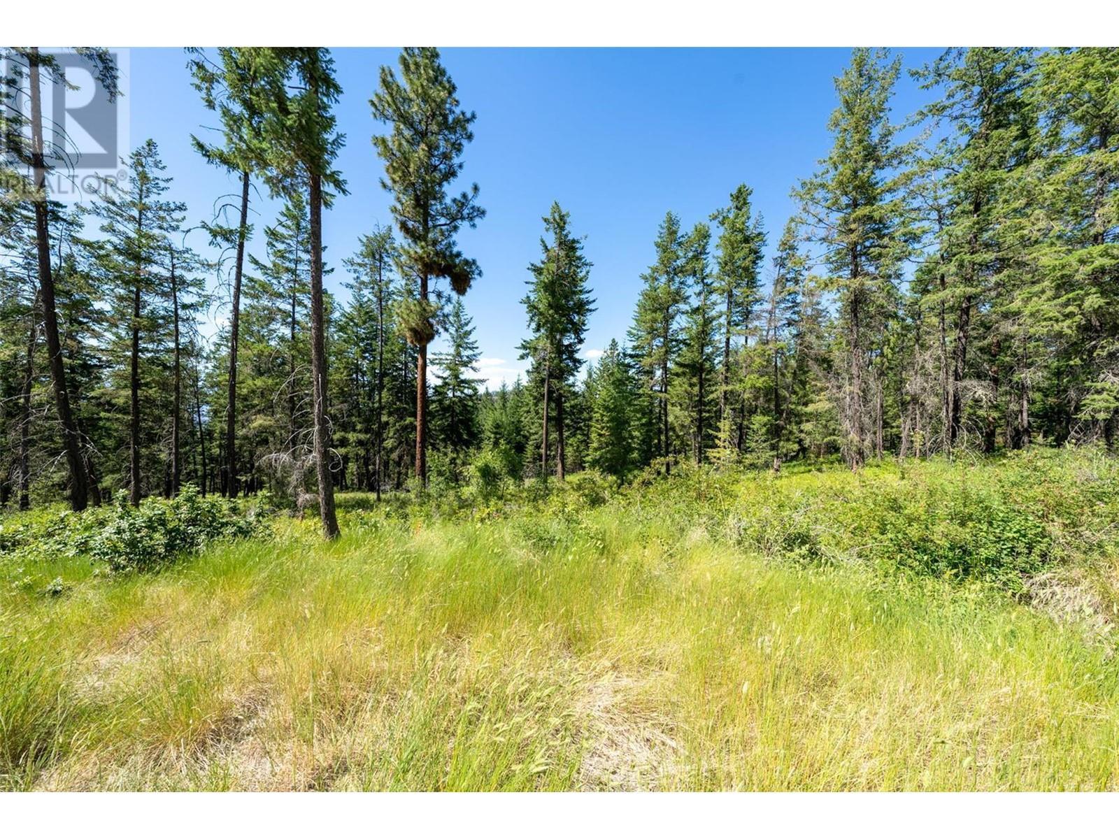 5401-5403 Mcculloch Road. Kelowna, British Columbia