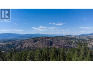 5401-5403 Mcculloch Road. Kelowna, British Columbia