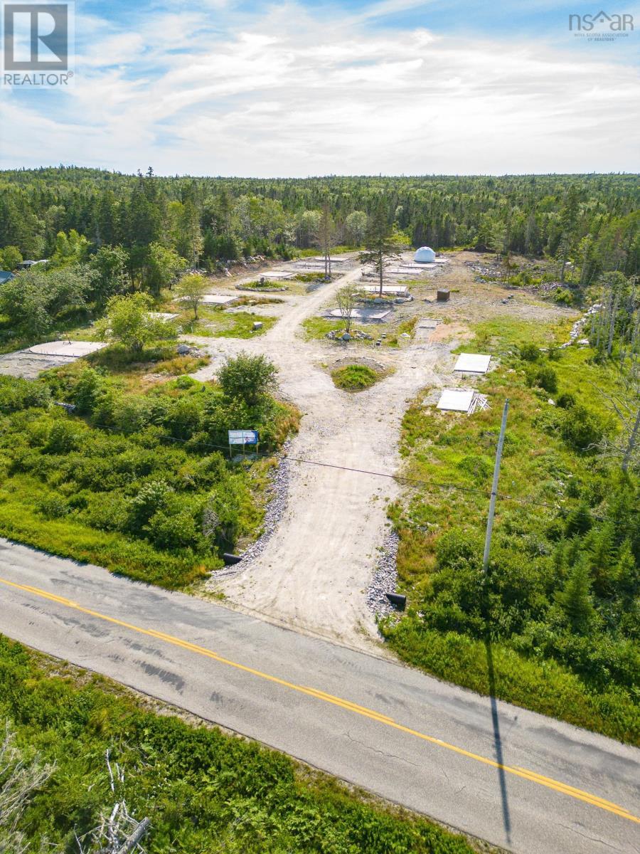 1694 West Sable Road, Louis Head