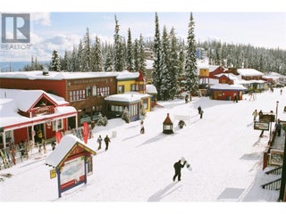 440 & 450 Arnica Lane. Silver Star, British Columbia