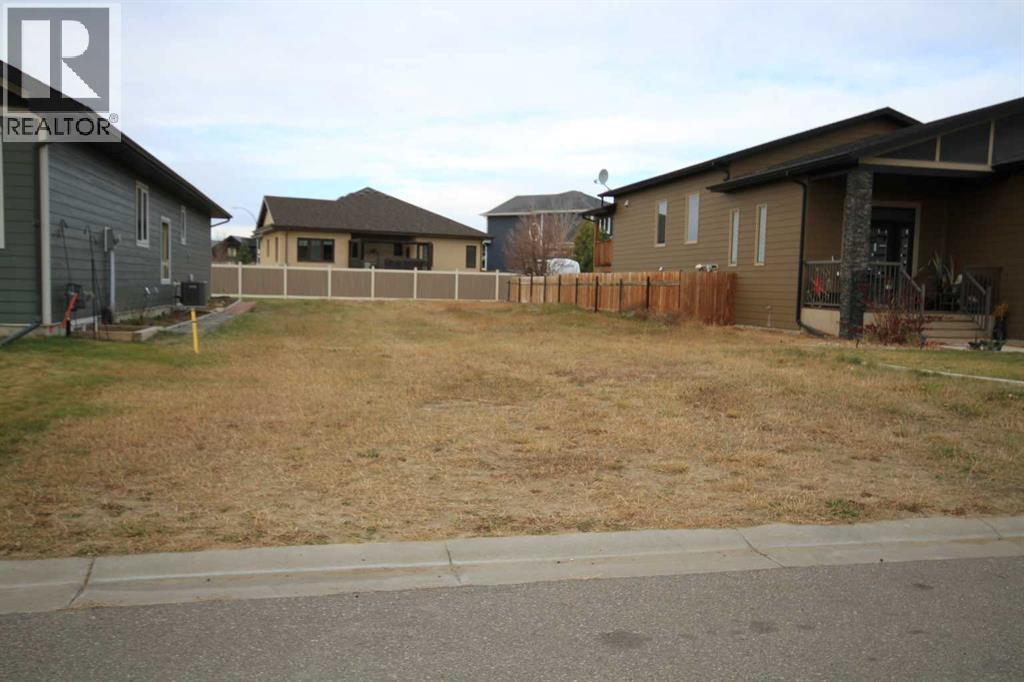 6 Prairie Lake Court, Taber