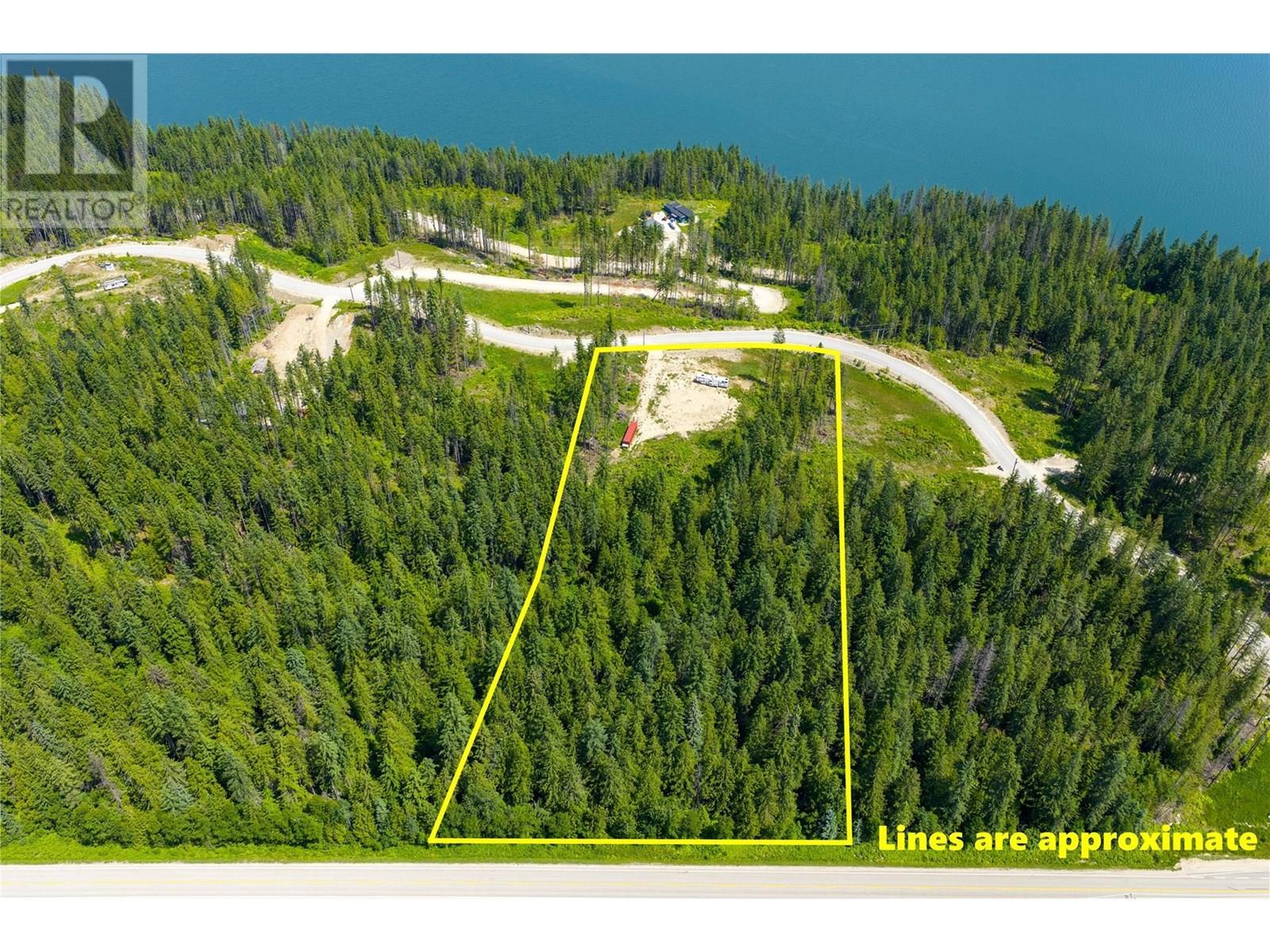 7974 Arrowhead Road. Revelstoke, British Columbia