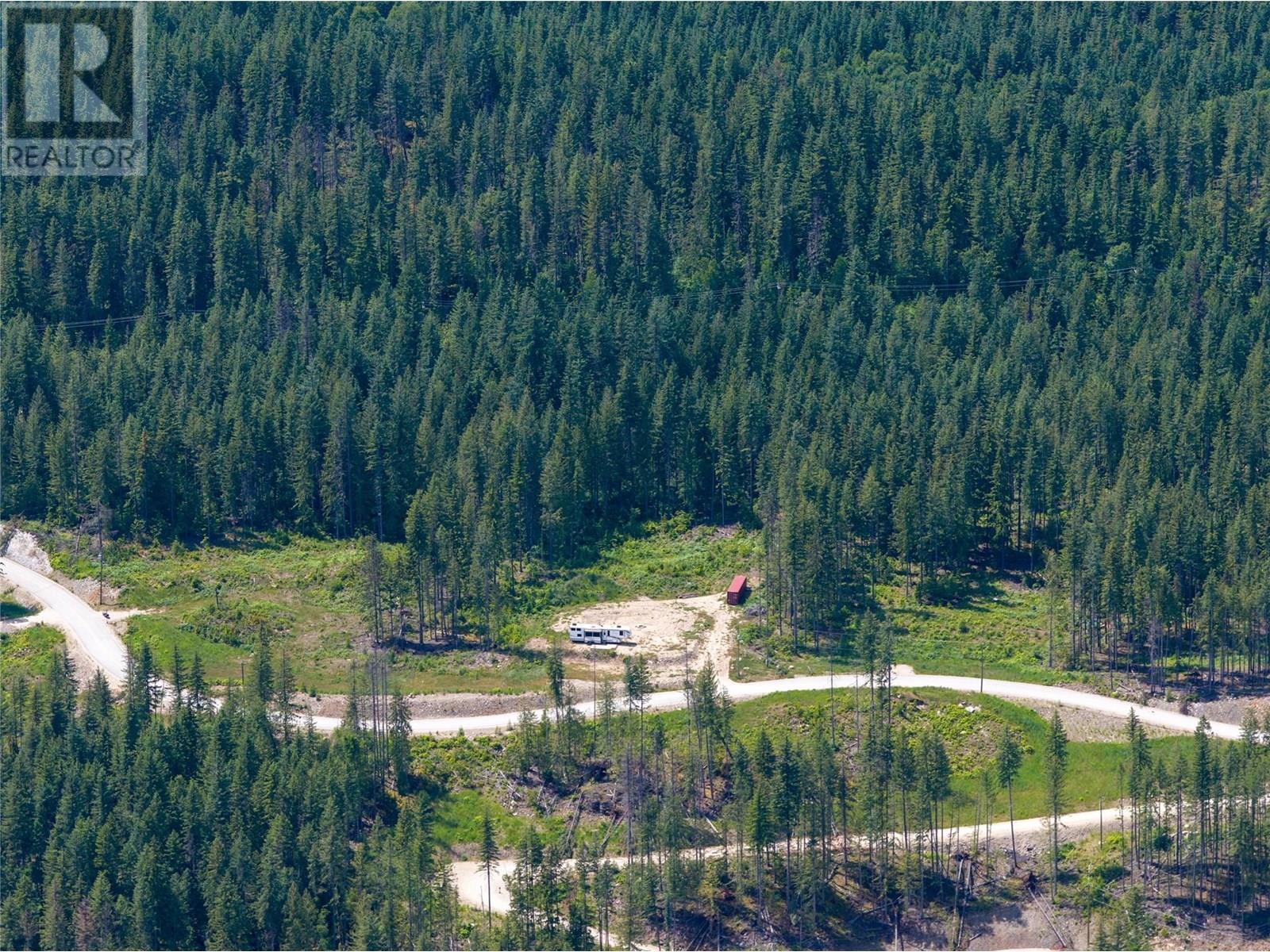 7974 Arrowhead Road. Revelstoke, British Columbia