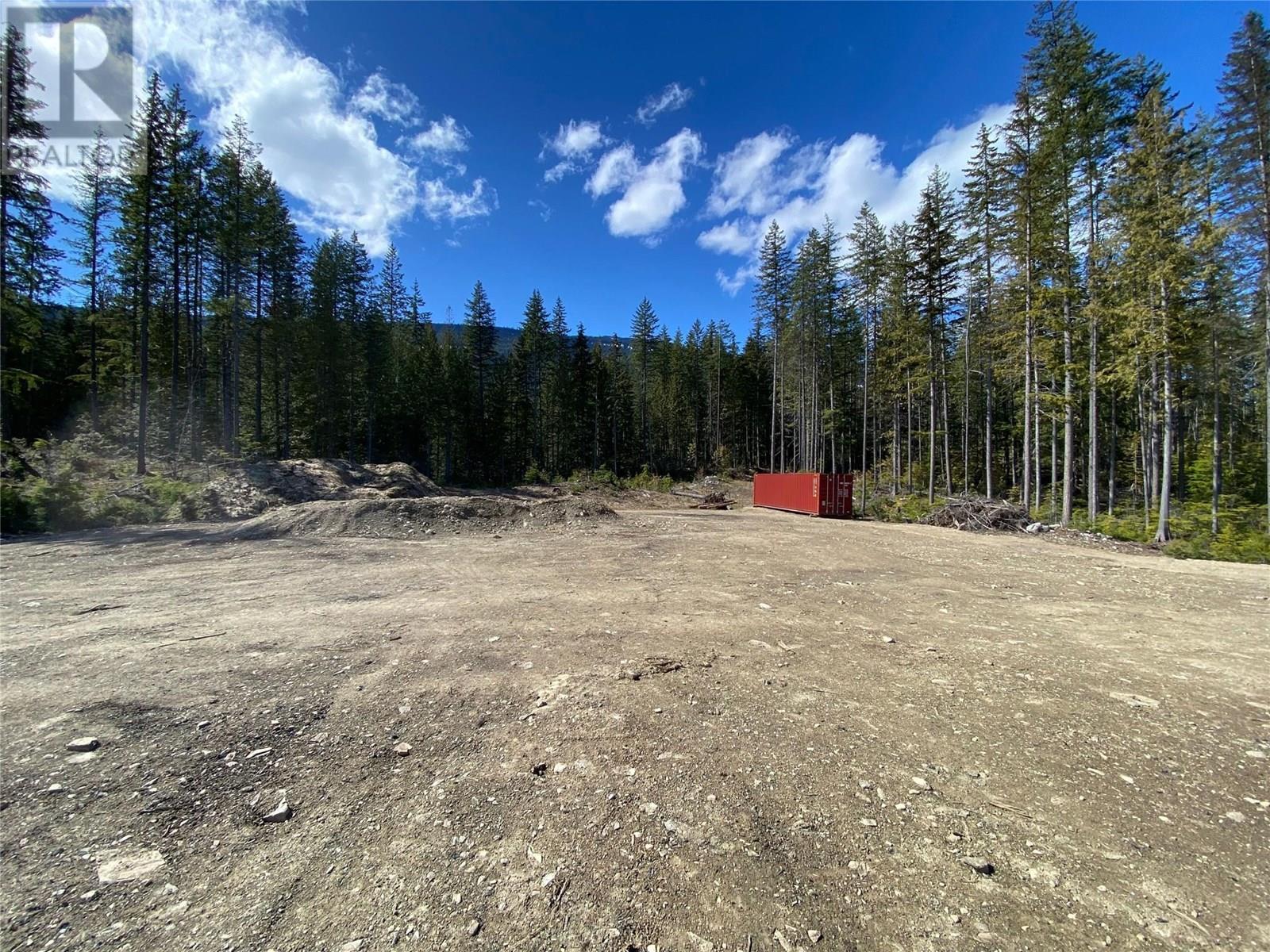 7974 Arrowhead Road. Revelstoke, British Columbia