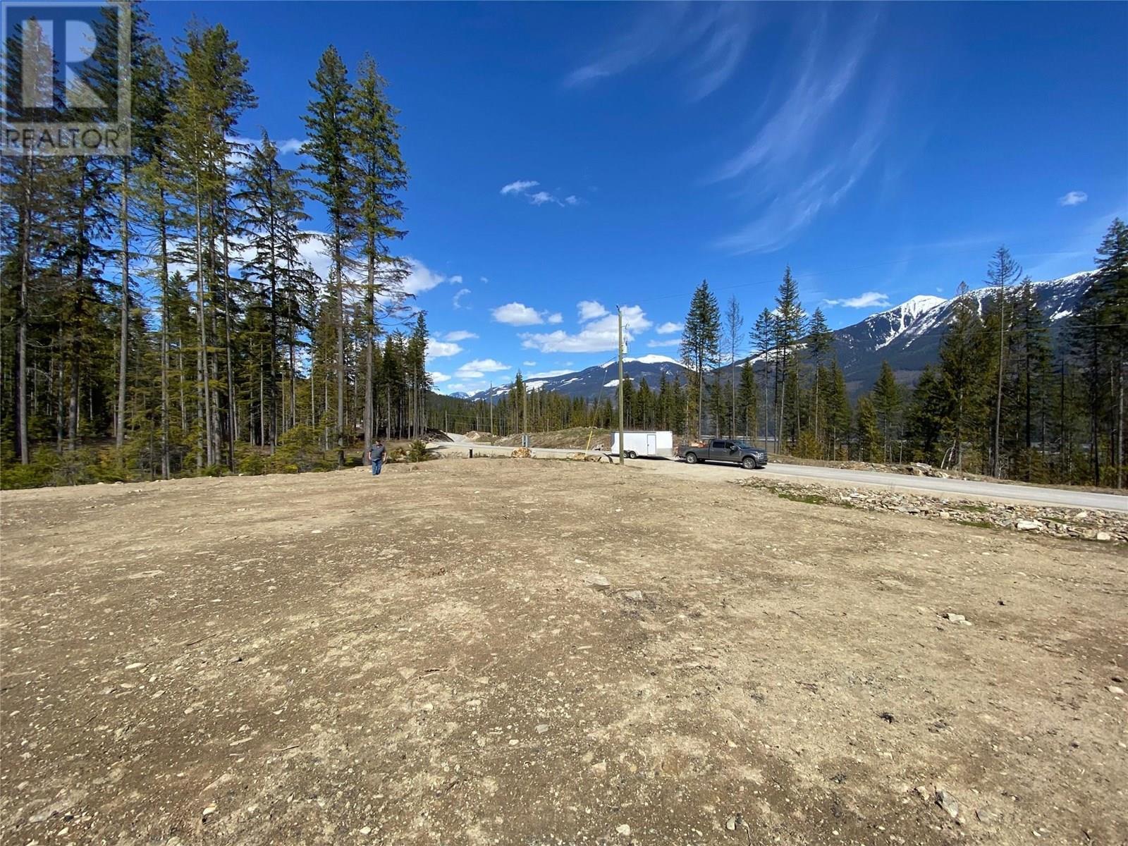 7974 Arrowhead Road. Revelstoke, British Columbia