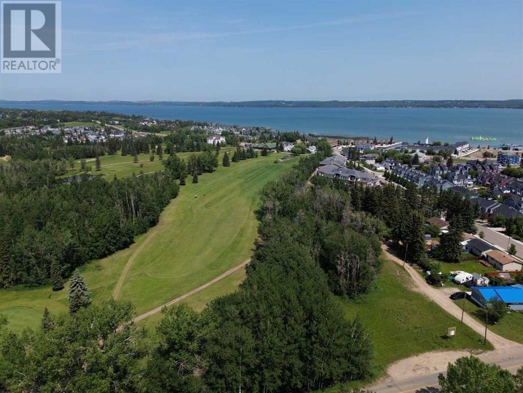 5310 50 Avenue, Sylvan Lake