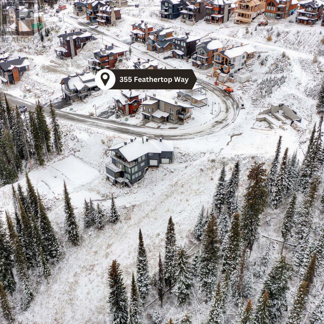 355 Feathertop Way. Big White, British Columbia
