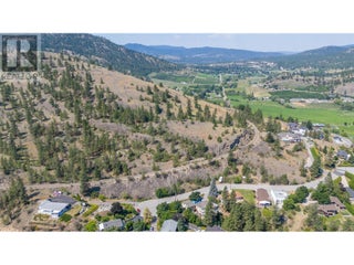 10835 Dunham Cres Crescent. Summerland, British Columbia