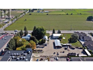 1091, 1131, 1171 10 Street Sw. Salmon Arm, British Columbia