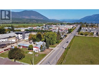 1091, 1131, 1171 10 Street Sw. Salmon Arm, British Columbia