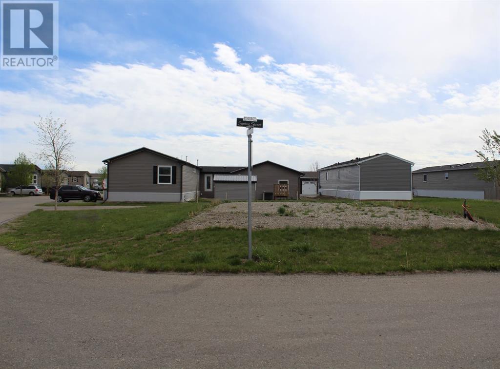 4009 Applewood Road, Coaldale