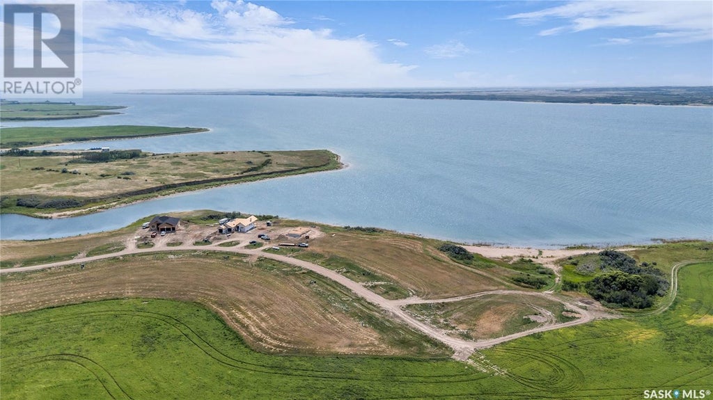 234 Lakeshore Lane, Loreburn Rm No. 254