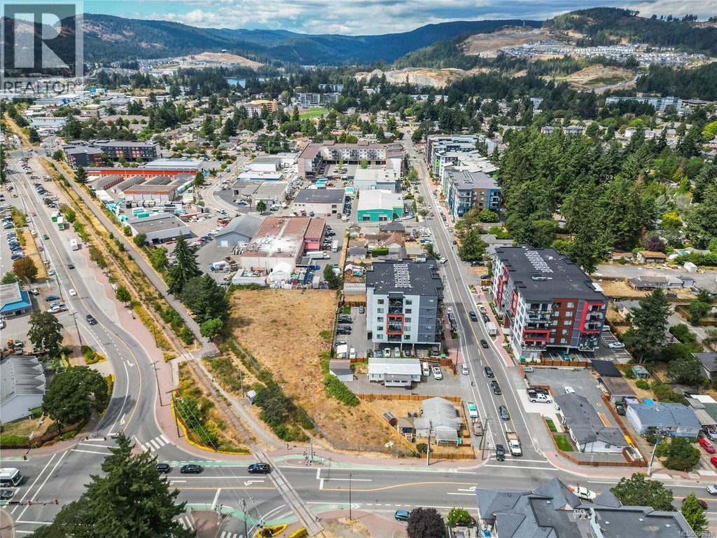 806 Station Avenue, Langford