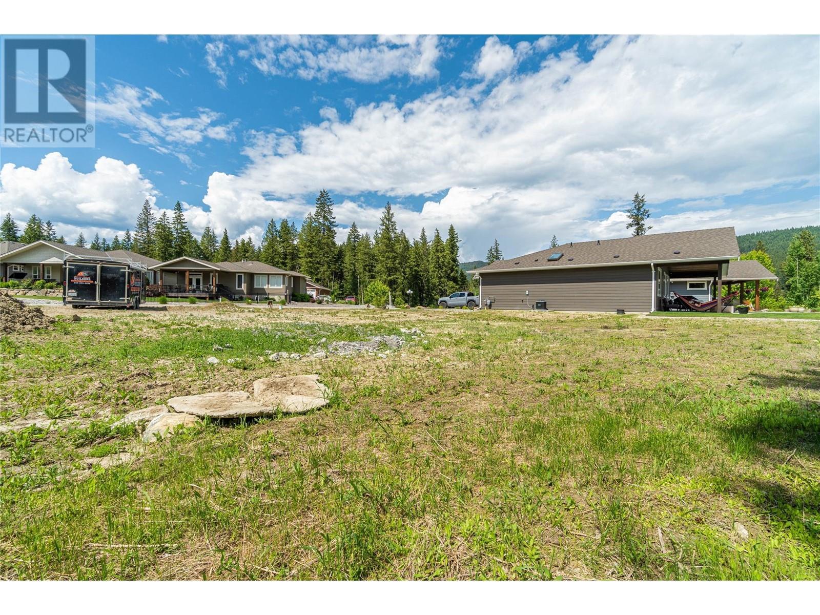 2715 Golf Course Drive Unit# 10. Blind Bay, British Columbia