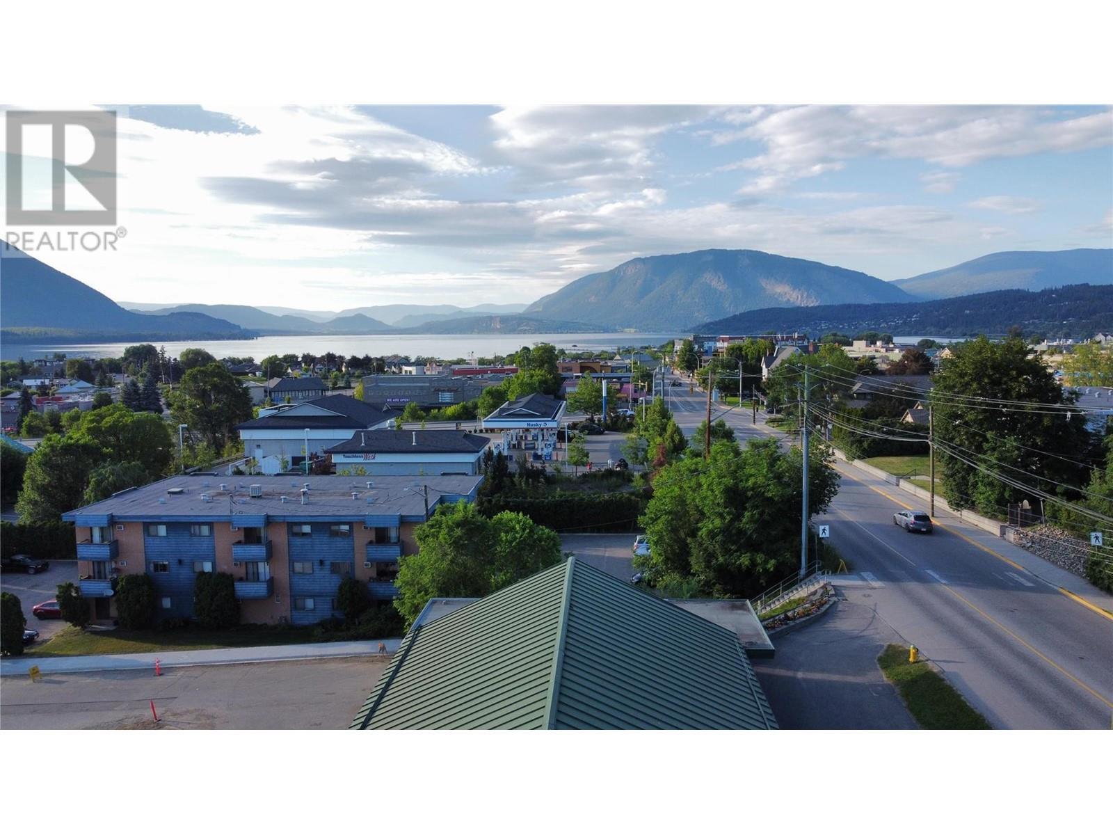 161 Shuswap Street Sw. Salmon Arm, British Columbia
