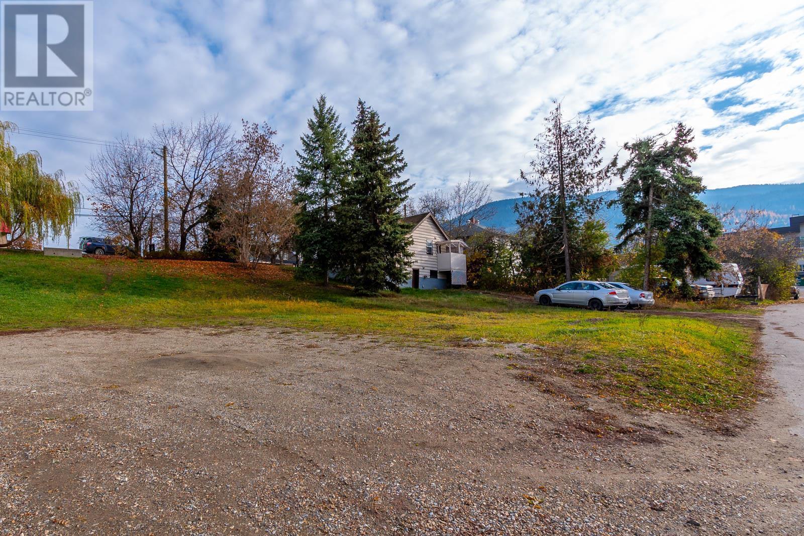 161 Shuswap Street Sw. Salmon Arm, British Columbia