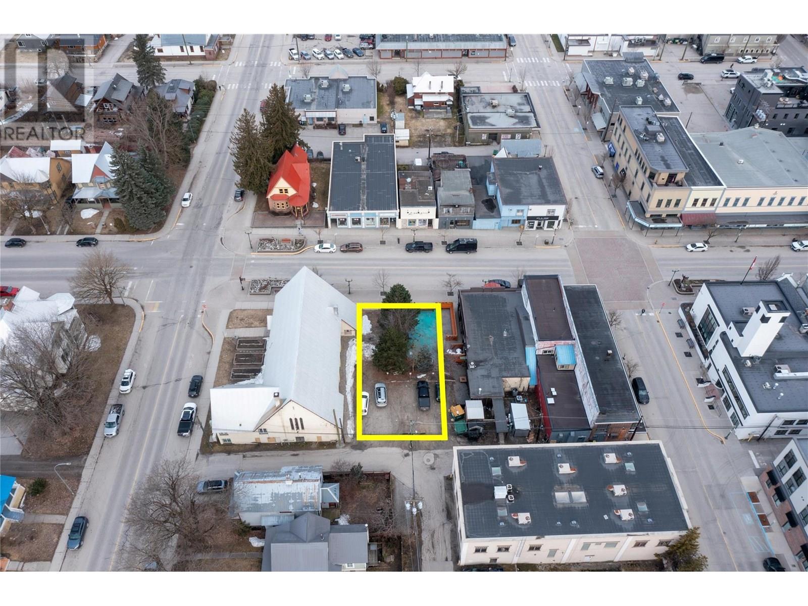 310 Mackenzie Avenue. Revelstoke, British Columbia