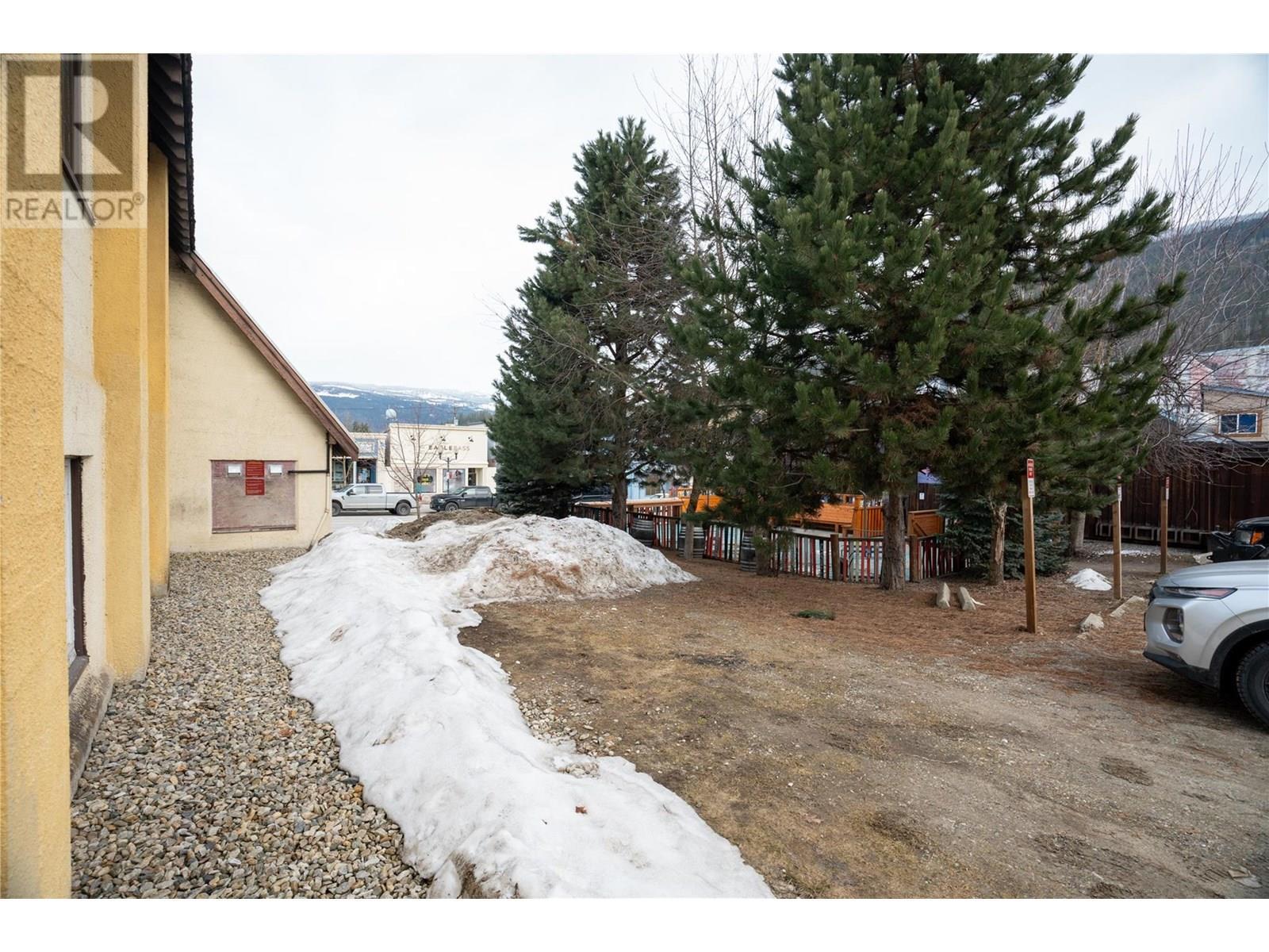 310 Mackenzie Avenue. Revelstoke, British Columbia