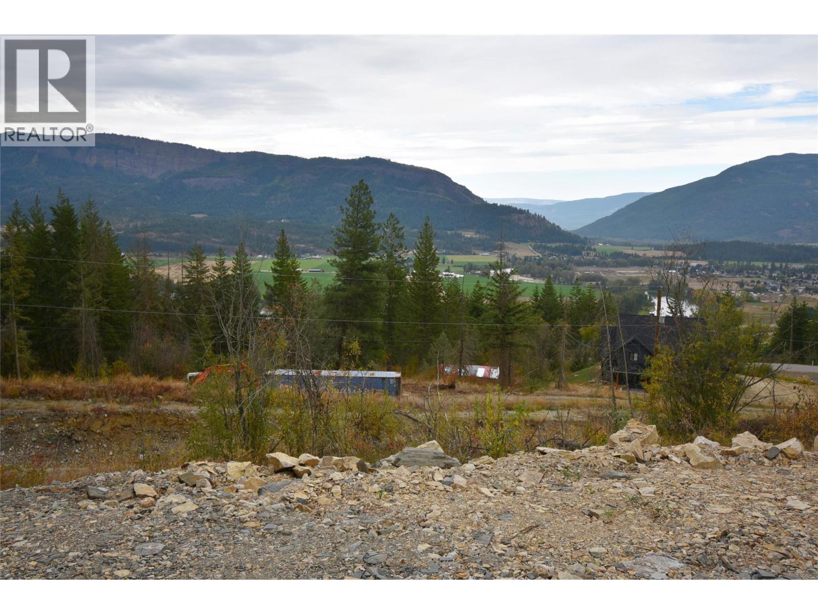 339 Oxbow Place. Enderby, British Columbia