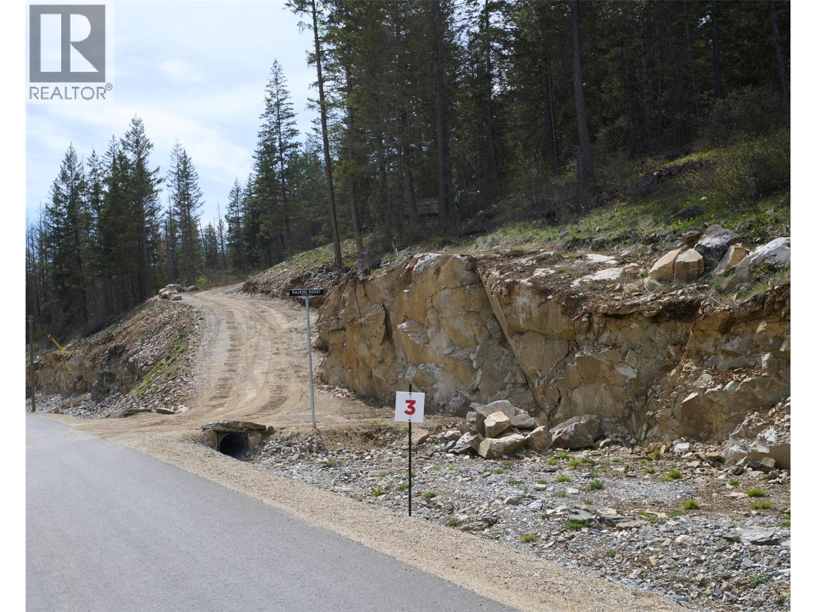 327 Oxbow Place. Enderby, British Columbia