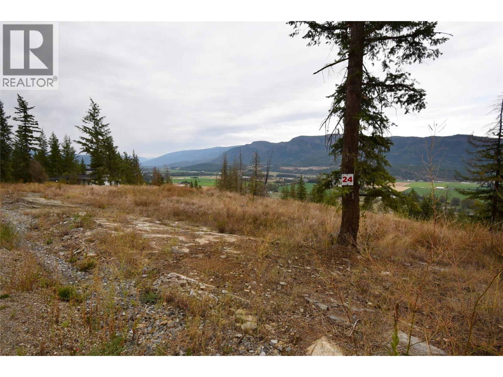 312 Oxbow Place. Enderby, British Columbia