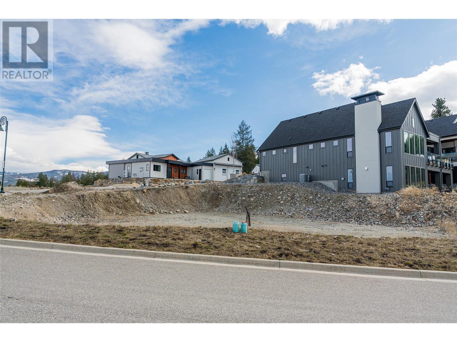 201 Diamond Way. Vernon, British Columbia