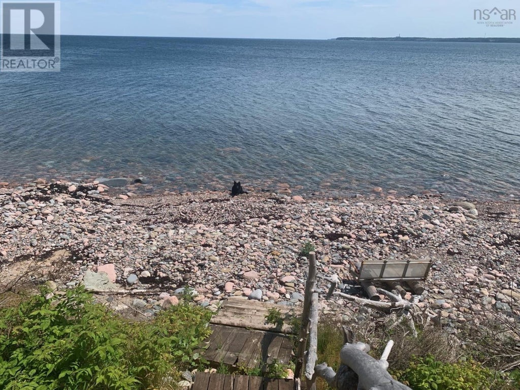 2058 New Campbellton Road, Cape Dauphin