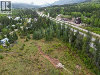 4103 Balsam Way. Malakwa, British Columbia