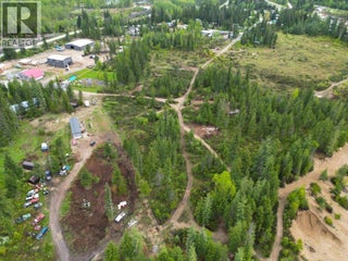 4103 Balsam Way. Malakwa, British Columbia