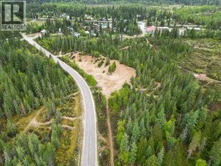 4103 Balsam Way. Malakwa, British Columbia