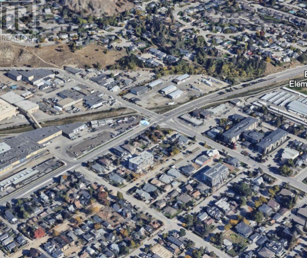 1077 Clement Avenue Unit# 1. Kelowna, British Columbia