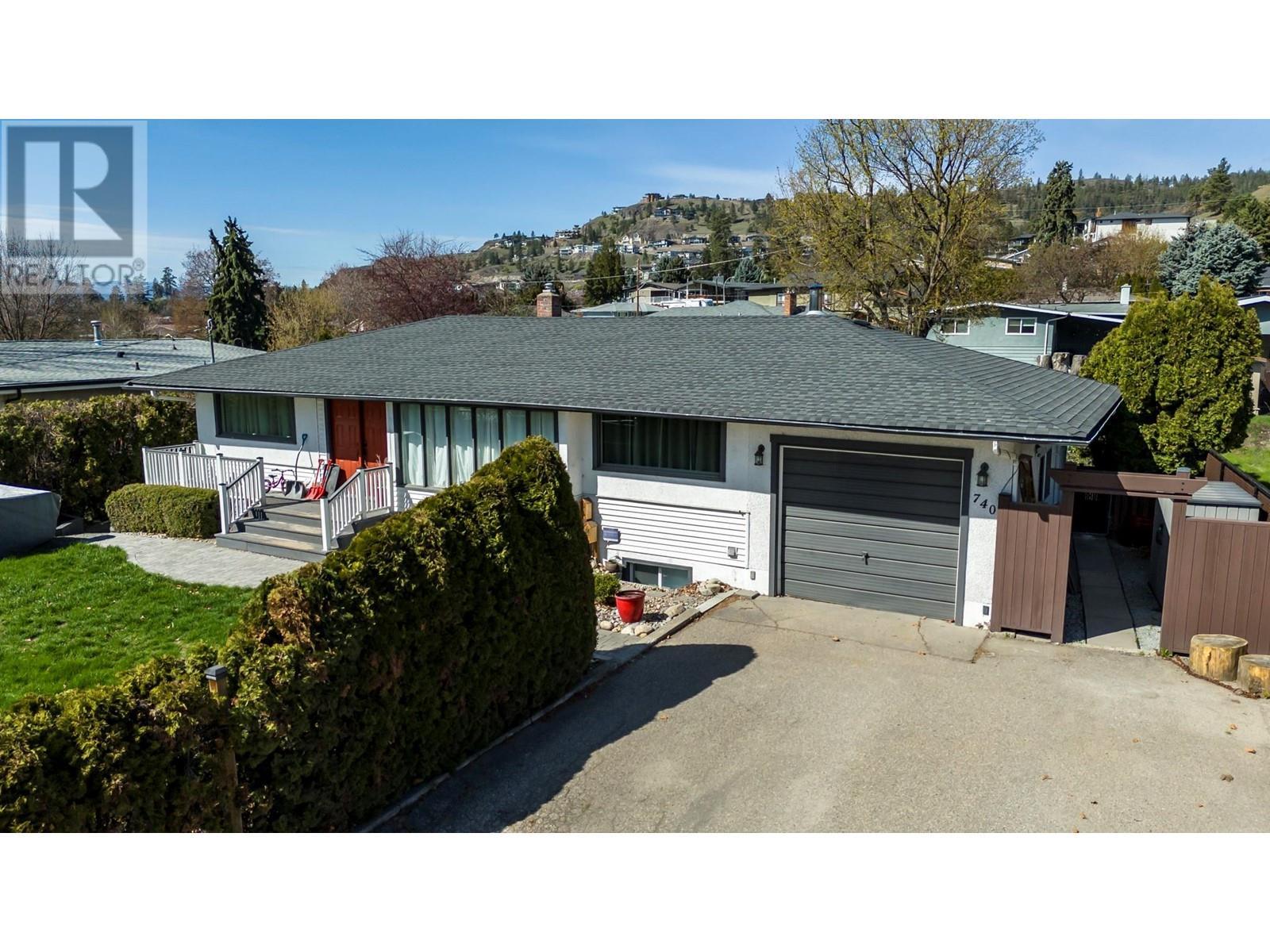 740 Glenmore Drive. Kelowna, British Columbia