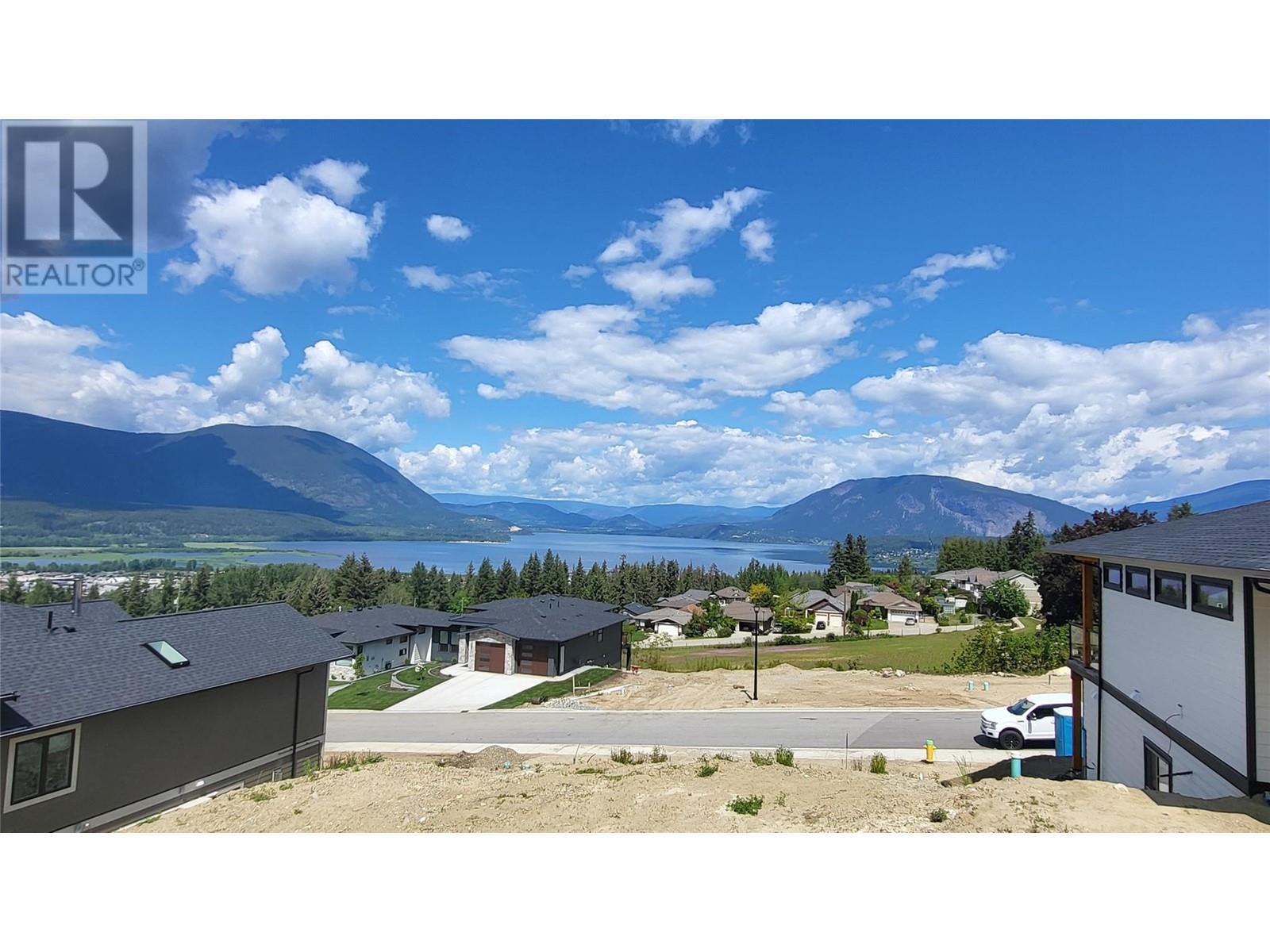 1120 16 Avenue Unit# 8 Lot# 8. Salmon Arm, British Columbia