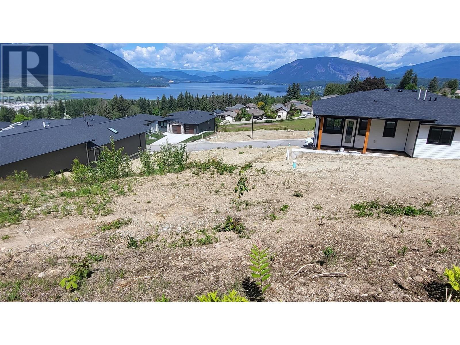 1120 16 Avenue Unit# 8 Lot# 8. Salmon Arm, British Columbia