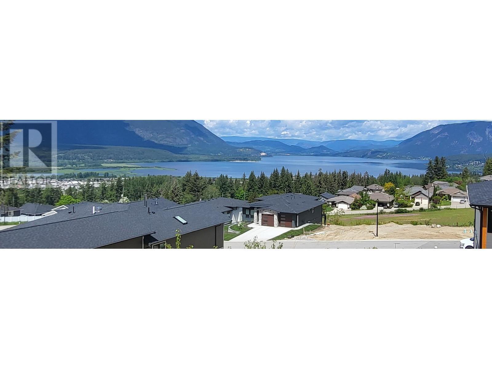 1120 16 Avenue Unit# 8 Lot# 8. Salmon Arm, British Columbia