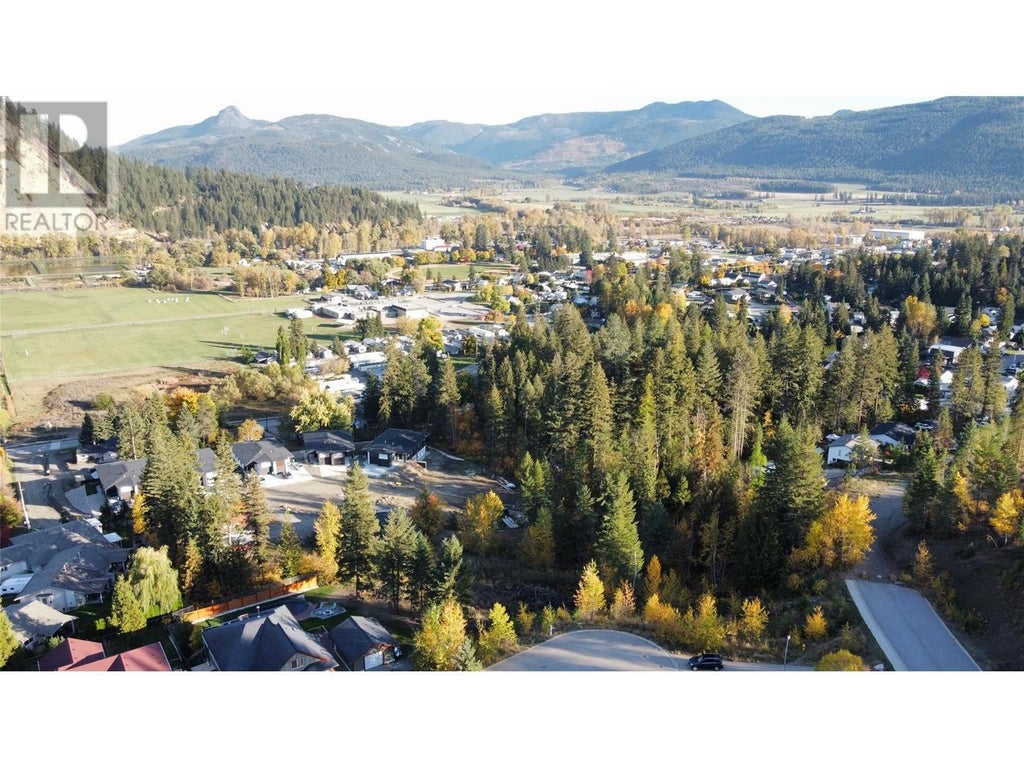 2571 Cedar Ridge Court, Lumby